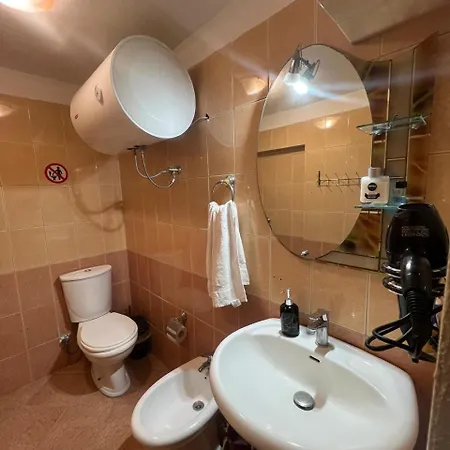 Apartamento Duplex Near The Golem (Tirana)